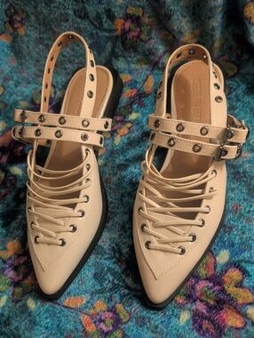 Steve Madden 'Galanti' Women’s Cream Pointed-Toe Lace-Up Slingback Flats , 8